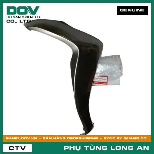 NẮP TRÊN ỐP TRƯỚC PHẢI *YR-320 HONDA SH, SH 125/150 — 64302K01900ZK