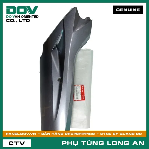 ỐP SÀN PHẢI *NHB86M* HONDA SH, SH 125/150 — 64321K77V00ZH