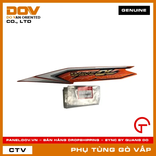 TEM ỐP SƯỜN TRÁI *YR322C* MÃ PHỤ TÙNG 86645K89V40ZA — 86645K89V40ZA