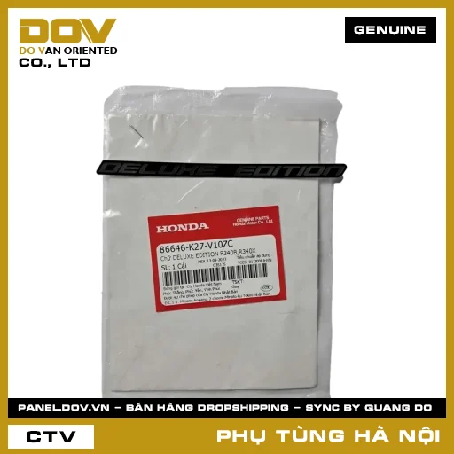 MÃ PHỤ TÙNG : 86646K27V10ZC CHỮ DELUXE EDITION R340B,R340X — 86646K27V10ZC