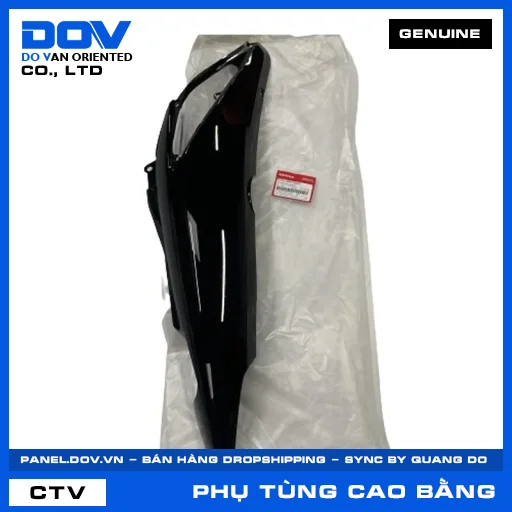 ốp sườn phải *NHA69P* — 64410KPH700ZM